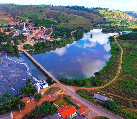 Prefeitura de Nova Venécia inicia preparação para calçamento rural no Patrimônio do Bis