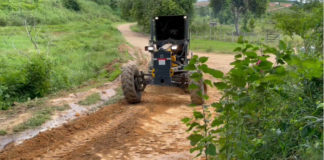 Secretaria de Agricultura segue fazendo melhorias nas estradas do interior de Nova Venécia