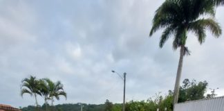 Secretaria de limpeza continua realizando o serviço de limpeza no município