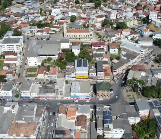 Ruas de Nova Venécia serão revitalizadas com sinalização vertical e horizontal