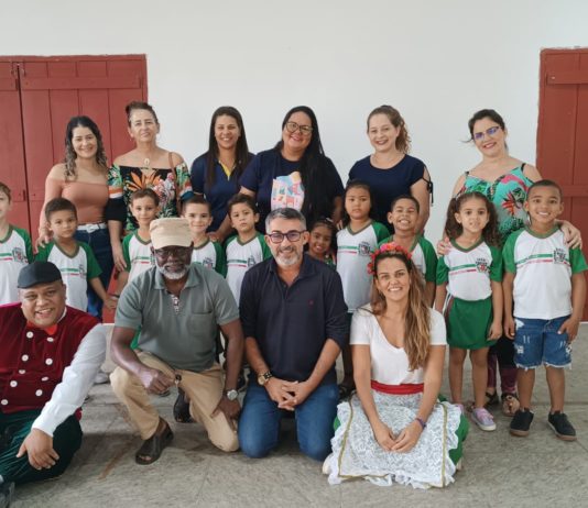 Casa de Pedra recebe alunos da Rede Municipal de Ensino