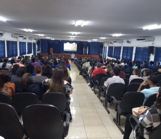 Serviço de Convivência e Fortalecimento de Vínculos é destaque no Espírito Santo e apresenta prática profissional em evento na capital