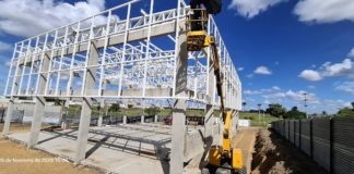 Obra da Quadra Poliesportiva no Bairro Padre Gianne Avança a Todo Vapor