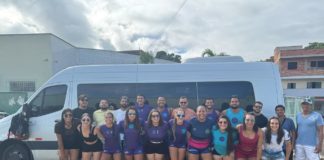 Atletas representam Nova Venécia durante torneio de futevôlei em São Domingos do Norte