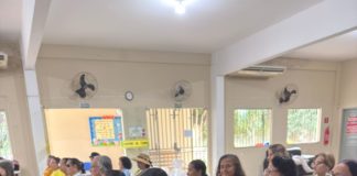 Secretaria de Assistência Social promove ação do Junho Violeta no Centro de Convivência do Idoso