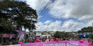 Caminhada do Outubro Rosa mobiliza Nova Venécia sobre a prevenção ao câncer de mama e de colo de útero