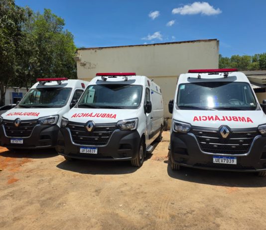 Seis ambulâncias novas: Prefeitura de Nova Venécia reforça frota e amplia atendimento à população
