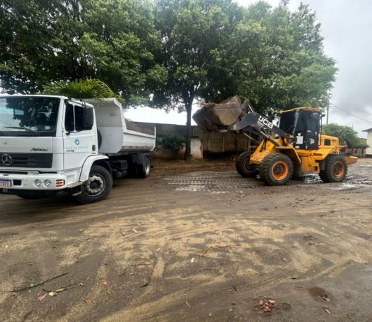 Chuvas mobilizam equipes da Prefeitura de Nova Venécia