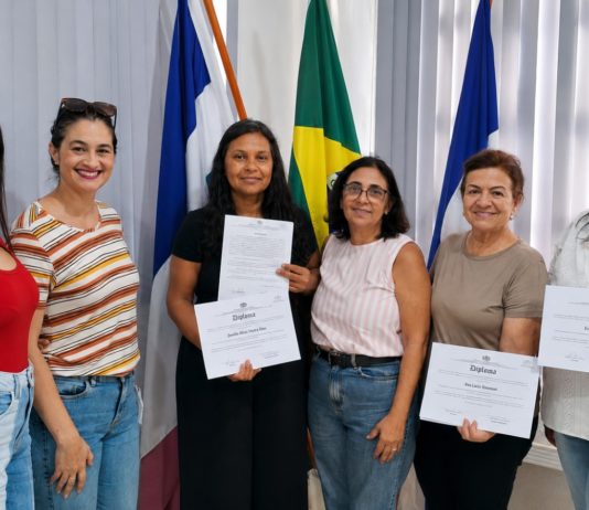 Novos conselheiros tutelares tomam posse em Nova Venécia