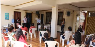 Prefeitura de Nova Venécia entrega títulos de regularização fundiária