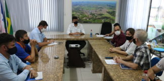 CDL e Prefeitura de Nova Venécia firmam parceria para melhorias no comércio