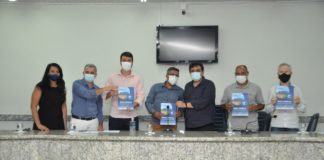 Cerimônia de assinatura do termo de adesão ao programa cidade empreendedora