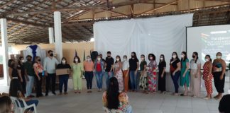 Prefeitura de Nova Venécia entrega 100 computadores para Educação