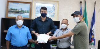 Prefeito protocola Projetos de Lei na Câmara de Nova Venécia