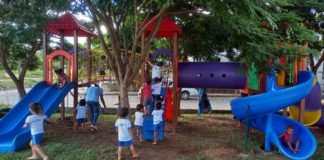 Escolas de Nova Venécia recebem playgrounds novos para a área de recreação