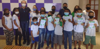 Participação ao vivo em programa de rádio marca o início das eletivas na EMEFTI Bairro Altoé