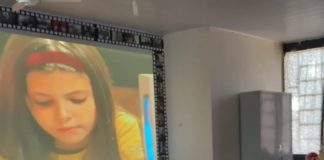 Biblioteca recebe alunos da rede municipal para sessão de cinema