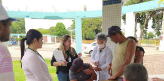 Equipe de Abordagem do CREAS e Secretaria de Saúde levam vacina para pessoas em situação de rua em Nova Venécia