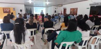 A Secretaria Municipal de Educação realiza mais uma reunião periódica com os diretores escolares