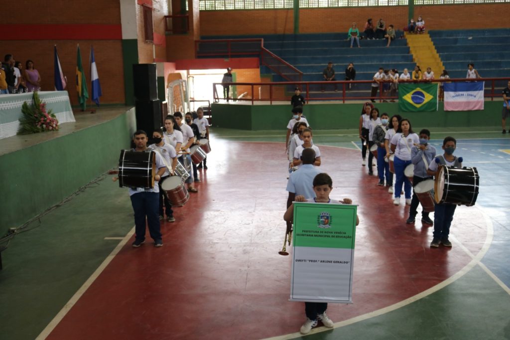 Começam os Jogos Estudantis de Caratinga