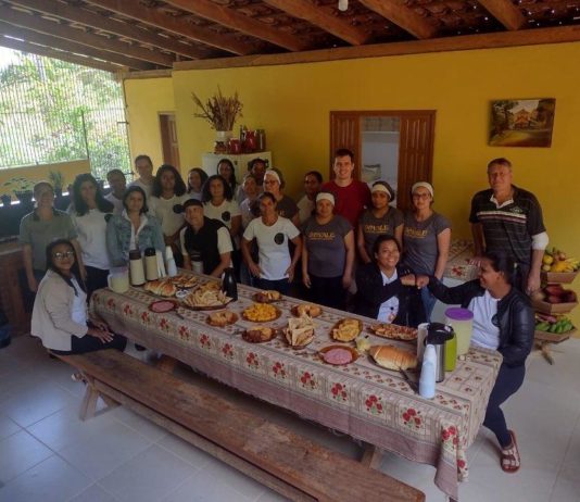 Núcleo de Ideias de Nova Venécia promove intercâmbio para capacitação