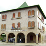 Prefeito assina liberação para obras na Emefti Bairro Altoé e anuncia reforma do Pequeno Mundo