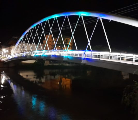 Prefeitura faz reparos em parte elétrica após atos de vandalismo em enfeites Natalinos