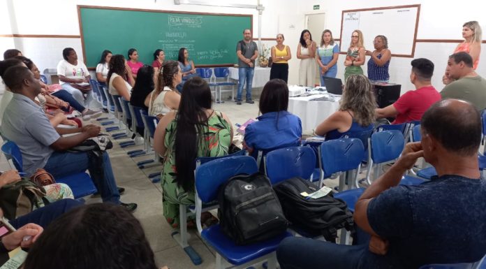 Apresentação das diretrizes educacionais para 2023 aos profissionais da educação
