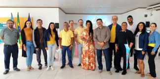 Professores de história e ensino religioso da rede municipal compartilham práticas durante formação