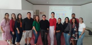 Professores de matemática partilham atividades adaptadas durante formação continuada