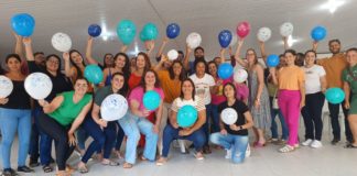 Trabalhadores da educação recebem formação continuada em serviço