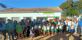 Prefeitura inaugura melhorias em duas escolas do campo