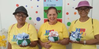 Oficina de artesanato no CCI promove estímulo à criatividade e bem-estar das idosas