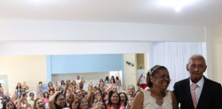 União celebrada: Dona Marina e Seu Antônio selam amor no Centro de Convivência do Idoso