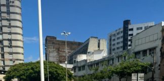 EMEFTI Professora Arlene Geraldo realiza aula de campo em Vitória