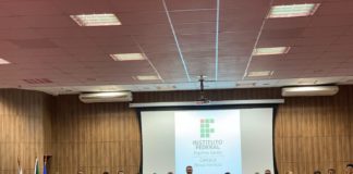 Prefeitura garante transporte para alunos do Projeto Pré-Ifes realizarem prova