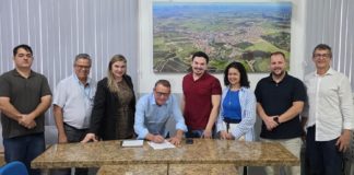 Nova Venécia assina Pactuação de Metas de Aprendizagem para 2025