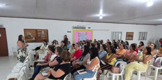 Professores da Educação Infantil participam de formação sobre BNCC e Currículos em Nova Venécia