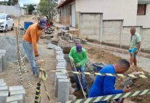 Prefeitura realiza obras para acabar com alagamentos na Rua Alfa 9 no bairro São Cristóvão