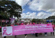 Caminhada do Outubro Rosa mobiliza Nova Venécia sobre a prevenção ao câncer de mama e de colo de útero