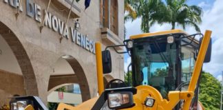 Nova Venécia é contemplada com nova motoniveladora para reforçar frota agrícola
