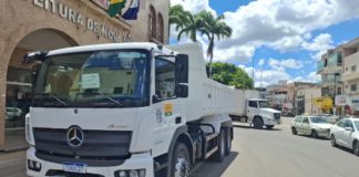 Nova Venécia é contemplada com caminhão truck caçamba