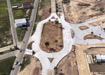 Reunião define ações para reforçar segurança e reduzir acidentes no trevo da reta do bairro Aeroporto