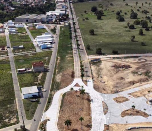 Reunião define ações para reforçar segurança e reduzir acidentes no trevo da reta do bairro Aeroporto