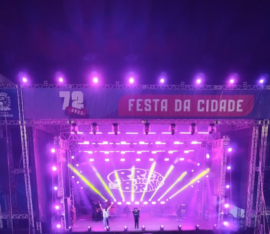 Primeiro dia de festa reúne grande público e programação segue nesta sexta com grandes atrações em Nova Venécia