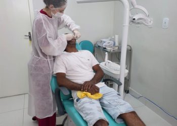 Nova Venécia entrega mais 60 próteses dentárias e avança para zerar fila de espera